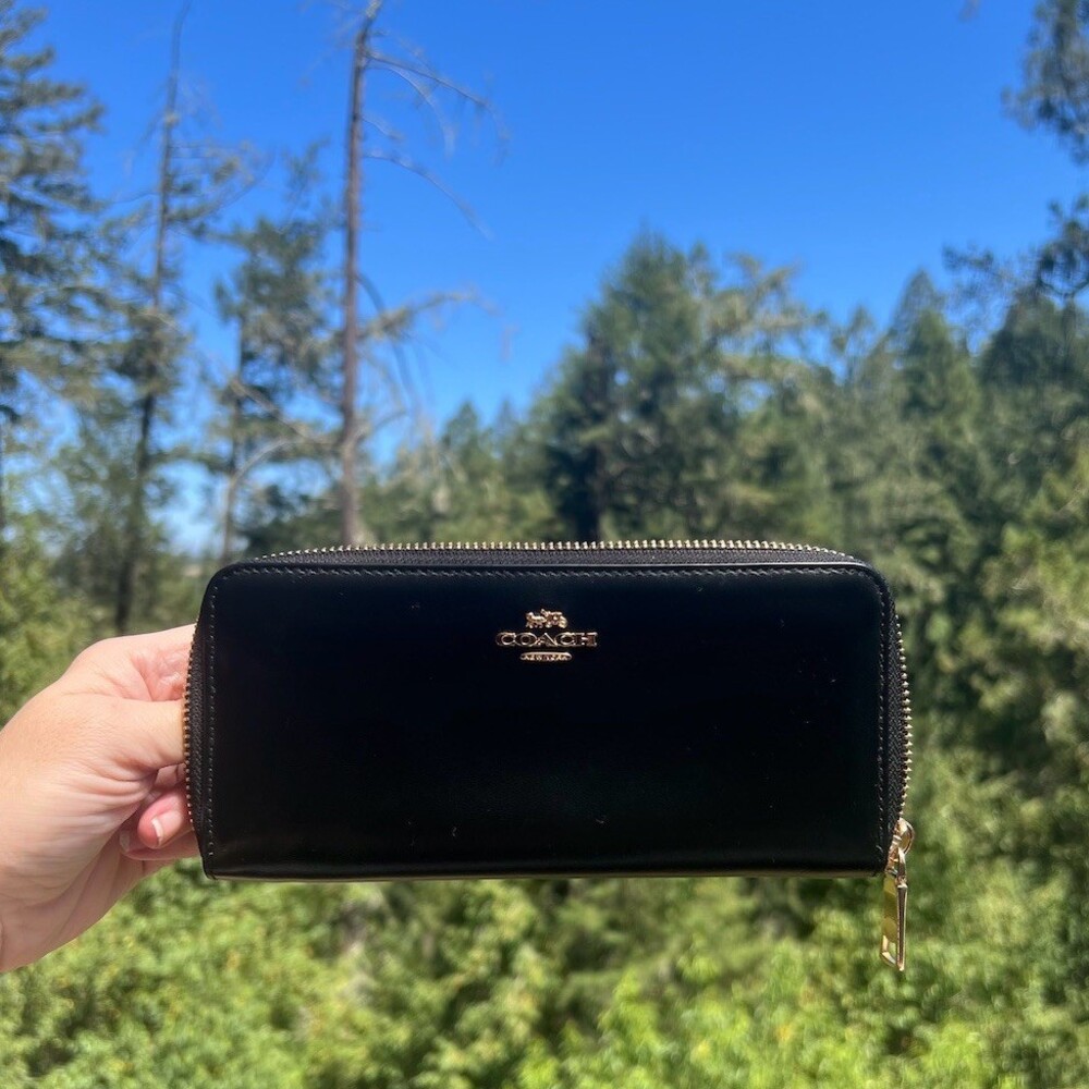 COACH Long Zip-Around Wallet Black Smooth Calf Leather Gold Hardware AUTHENTIC